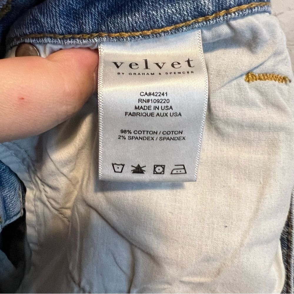 Velvet Jean Distressed Shorts size 26 - Picture 6 of 6